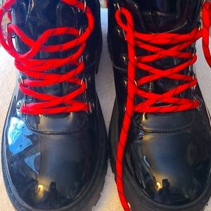 Skechers synthetic black boots